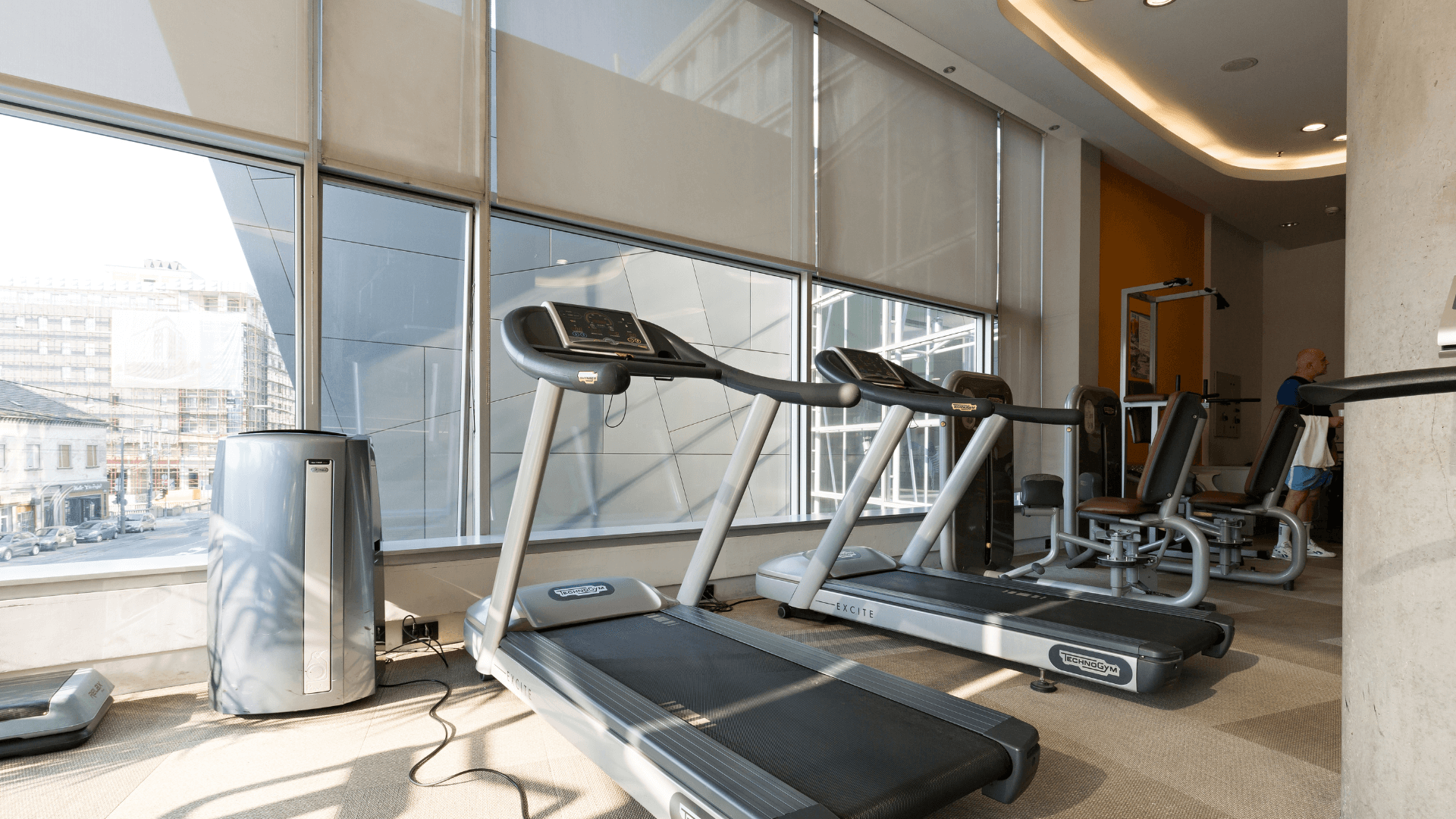 cardio-training-hotel-canva